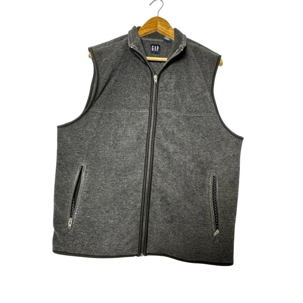 GAP Men's Charcoal Zip-Up Vest with Two Front Pockets